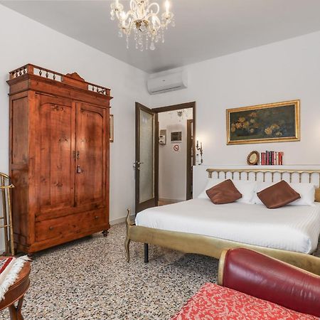 Suite Angolo Alla Stazione - Appartamento Con Terrazzo Panoramico Pavia Dış mekan fotoğraf