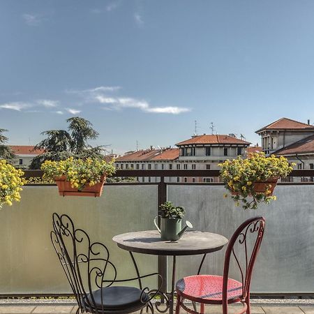 Suite Angolo Alla Stazione - Appartamento Con Terrazzo Panoramico Pavia Dış mekan fotoğraf