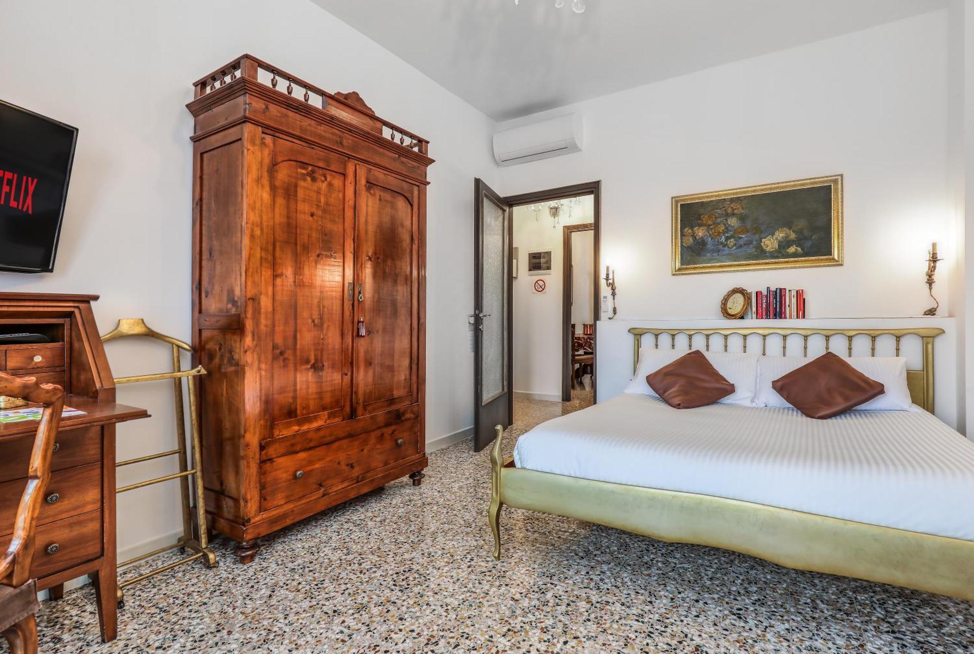 Suite Angolo Alla Stazione - Appartamento Con Terrazzo Panoramico Pavia Dış mekan fotoğraf