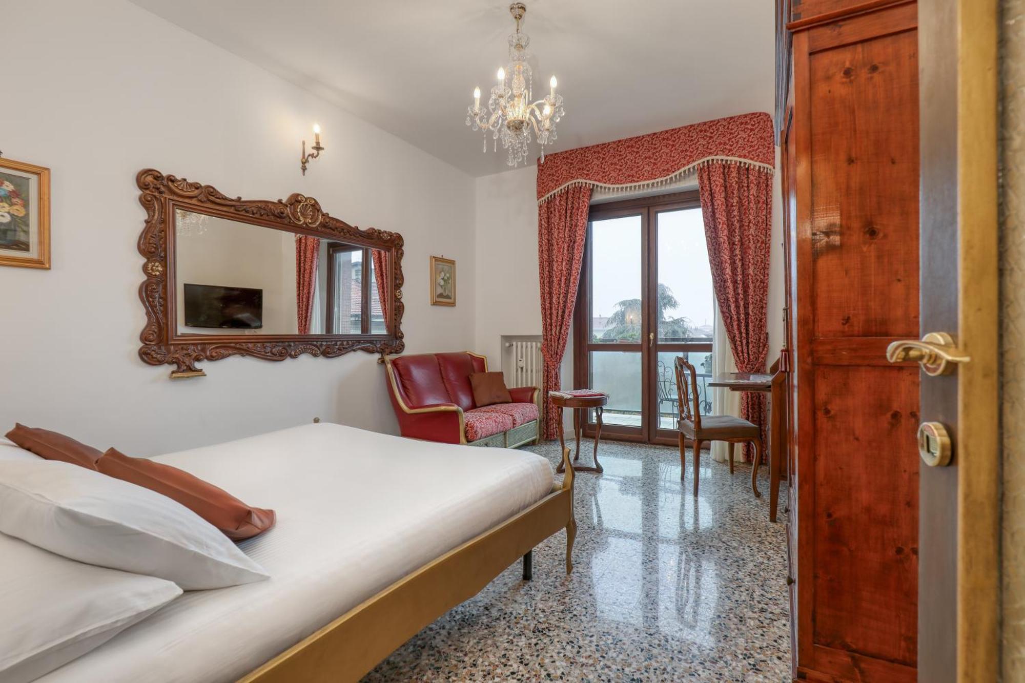 Suite Angolo Alla Stazione - Appartamento Con Terrazzo Panoramico Pavia Dış mekan fotoğraf